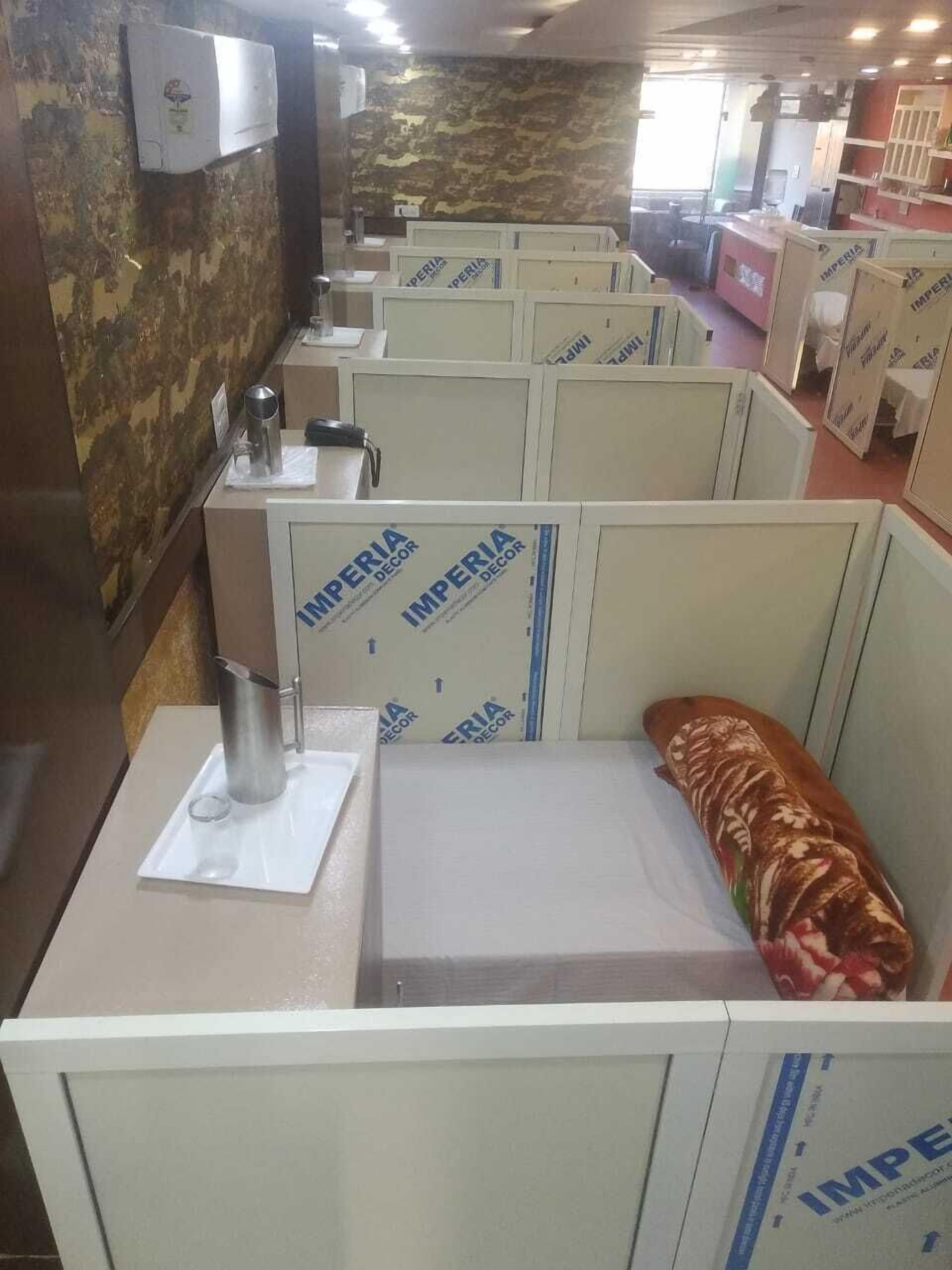 shared dormitory | 1 bedroom, premium bedding, pillow-top beds, in-room safe