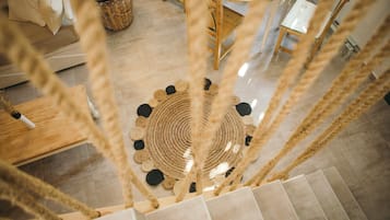 Beach House 2 bedrooms Sea View | 高級寢具、特厚豪華床墊、遮光窗簾/窗簾、熨斗/熨衫板