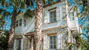Unclassified image, 5 of 36, button - Hotel B House (Cesme)