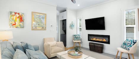 Smart TV, fireplace
