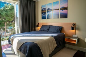 Dobbeltrom – exclusive | Individuelt dekorert, individuelt innredet og skrivebord