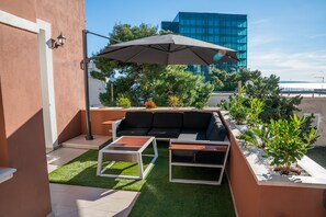 Exclusive Double Room | Terrace/patio - Luxury Apartment Eqanimity (Split)