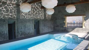 AuĂenpool, beheizter Pool