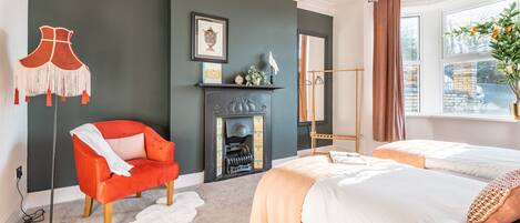 4 bedrooms, Egyptian cotton sheets, premium bedding