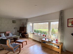 Smart TV, video games, DVD player, books - "Haus am See" - a time-out for the whole family Familie☀️> 🏡☀️insta hausamseekrems☀️🏡 (Krems II)