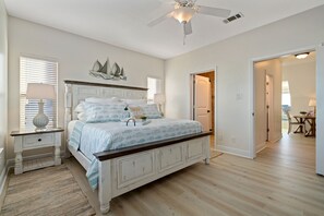 5 bedrooms, WiFi, bed sheets