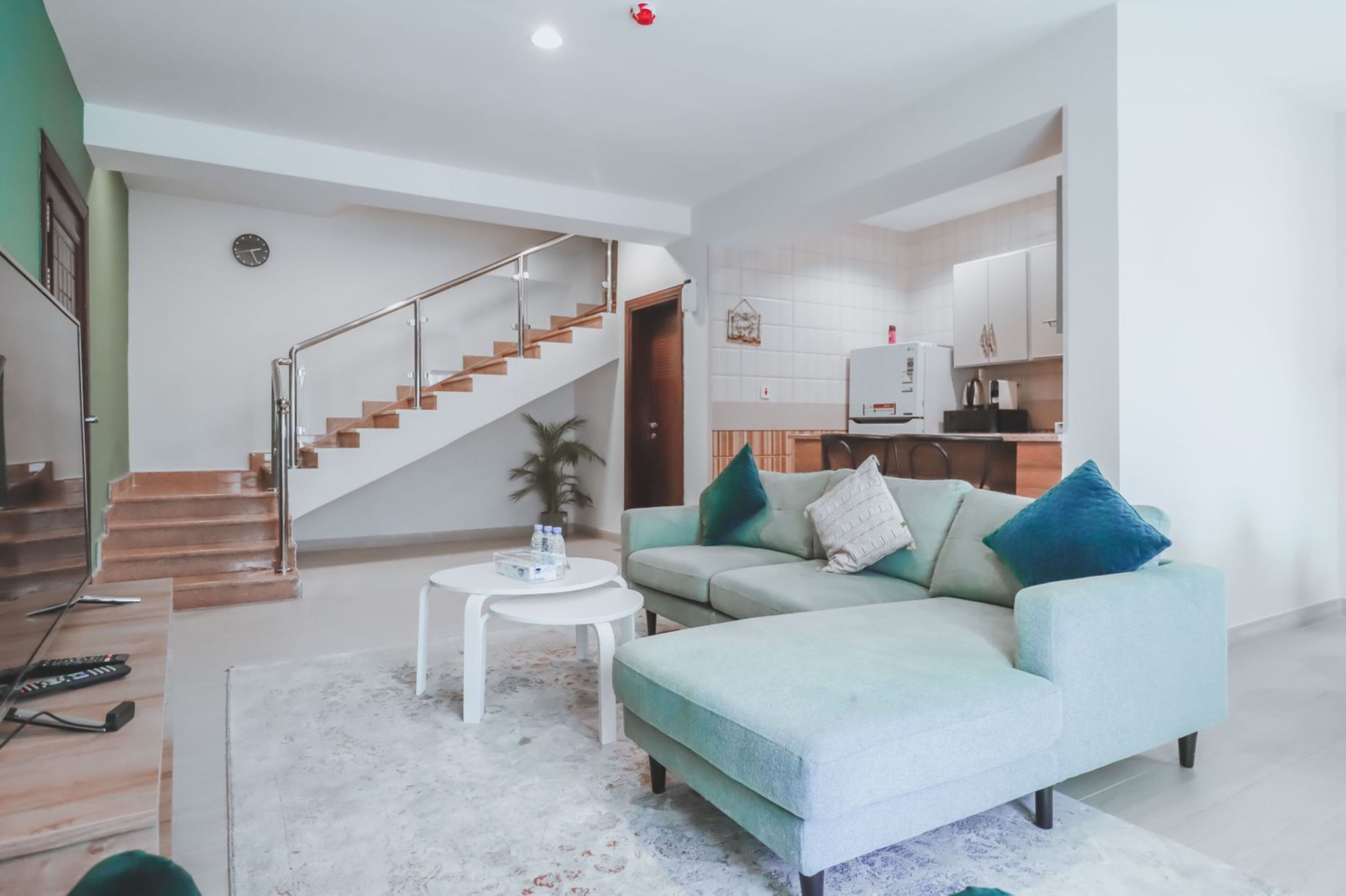 Televisi LCD 32-inci dengan saluran TV kabel dan TV