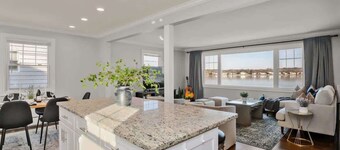 Waterview House Walking Distance from Cove Beach