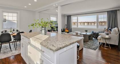 Waterview House Walking Distance from Cove Beach