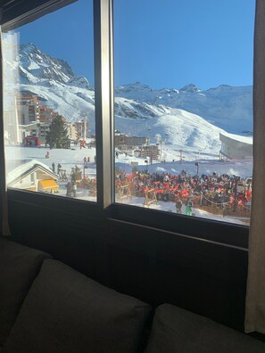 Interior - Val Thorens, south-facing apartment, hyper center, ski-in ski-out (Val Thorens)
