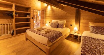 Chalet haut de gamme LE CARIBOU, proche Gérardmer, vue exceptionnelle, jacuzzi.