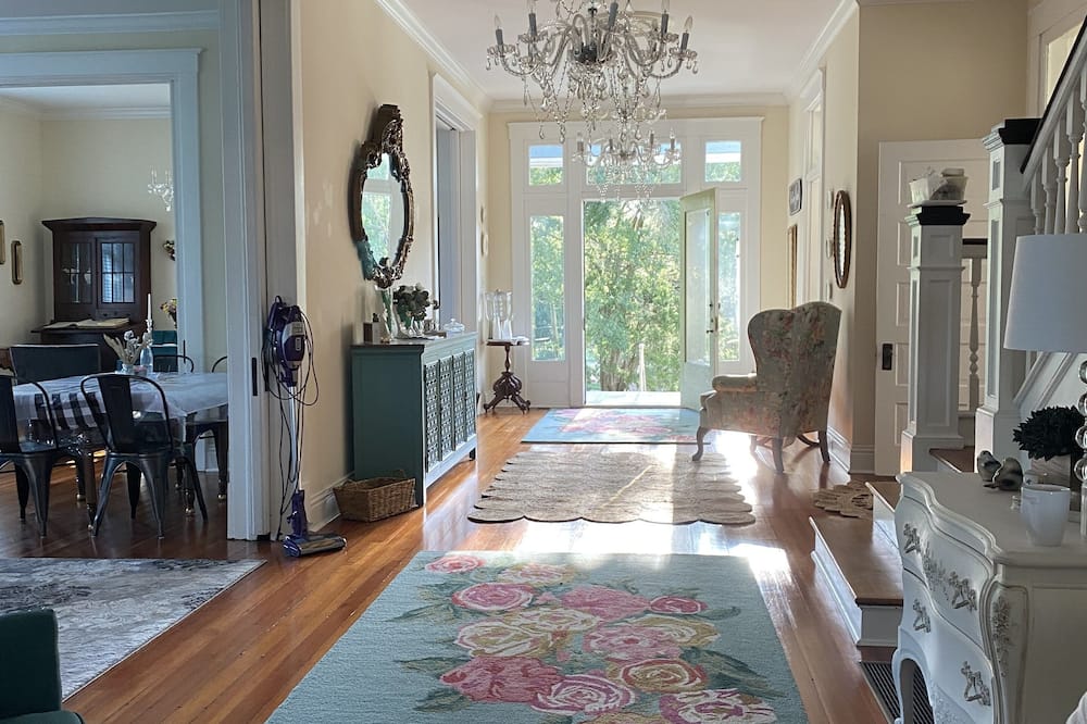 The King's Daughters Bed and Breakfast