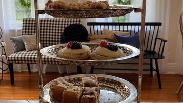 Free daily full breakfast