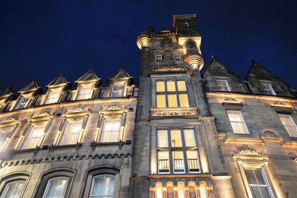 Front of property - evening/night