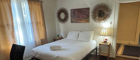 Recent photo taken by our cleaning team, ensuring you see the home how it truly is.