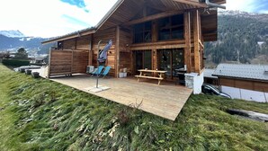 Unclassified image, 5 of 22, button - Mountain chalet (Les Contamines-Montjoie)