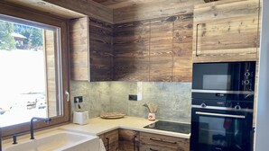 Unclassified image, 4 of 22, button - Mountain chalet (Les Contamines-Montjoie)