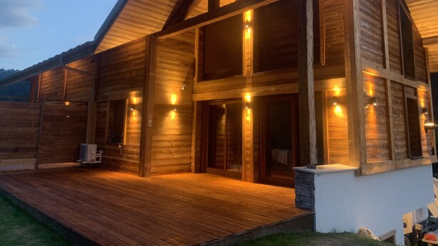 Unclassified image, 1 of 22, button - Mountain chalet (Les Contamines-Montjoie)
