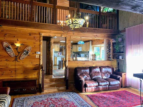 Spacious Adirondack House in Otter Lake