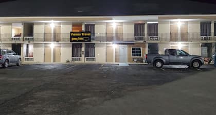 OYO Hotel Vienna I-75