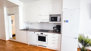 Frigorífic, microones, forn i rentaplats