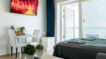 1 Schlafzimmer, Schreibtisch, Reisekinderbett, kostenloses WLAN