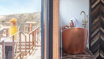 Studio Suite Premium, 1 Tempat Tidur King | Bathtub besar