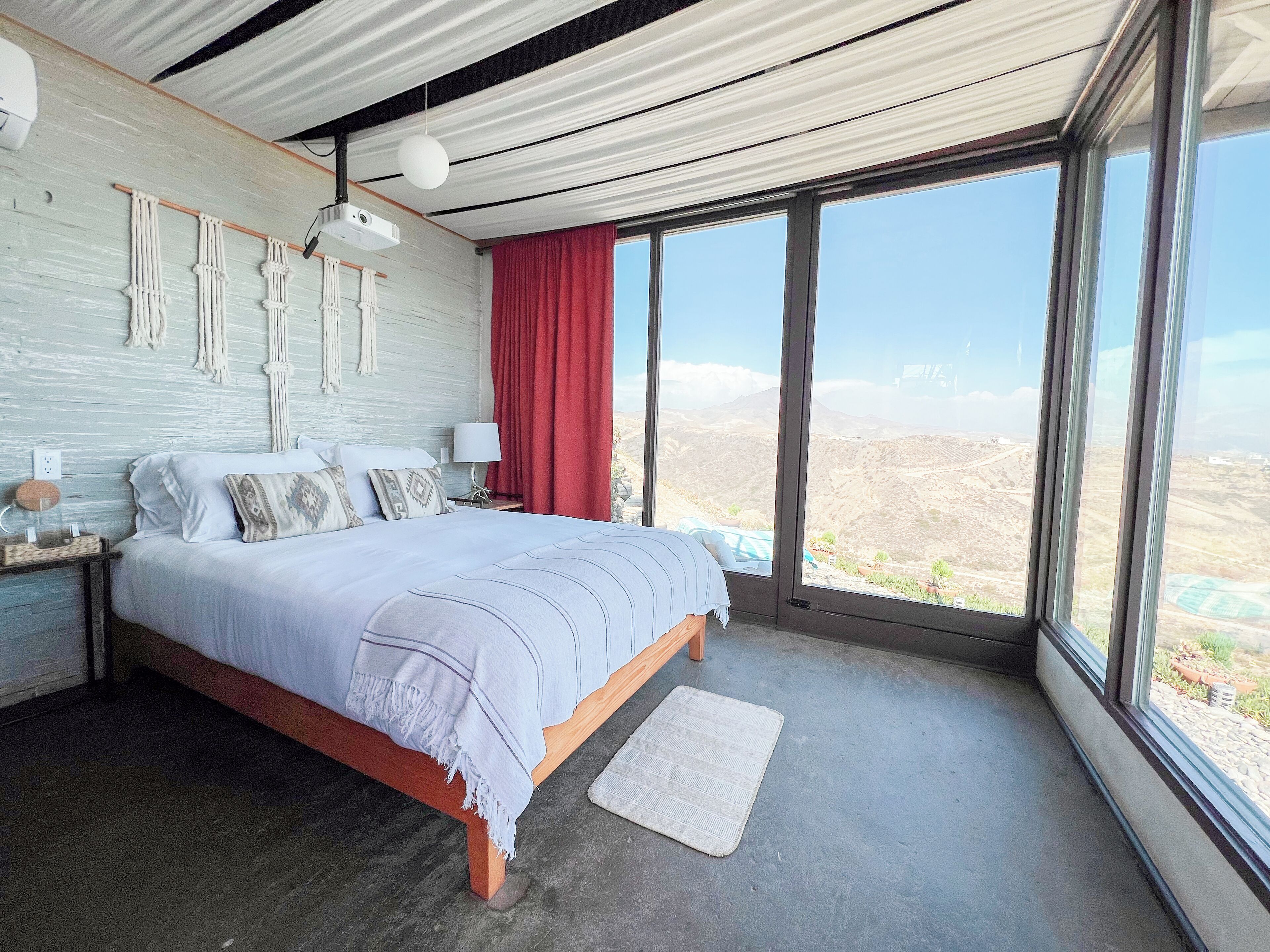 Ropa de cama de alta calidad, cubrecamas, wifi gratis y ropa de cama 