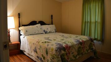 4 Schlafzimmer, Bügeleisen/Bügelbrett, kostenloses WLAN, Bettwäsche