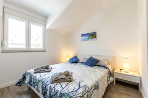 1 غرفة نوم وسرير سفر وواي فاي مجانًا وملاءات أسرّة