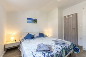 1 غرفة نوم وسرير سفر وواي فاي مجانًا وملاءات أسرّة