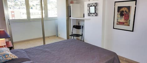 Bügeleisen/Bügelbrett, kostenloses WLAN