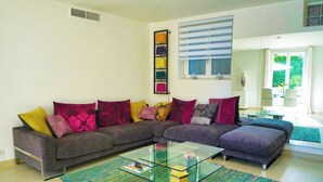 Living area - Palmes d'Or Properties - Ref PRINCE (Cannes)