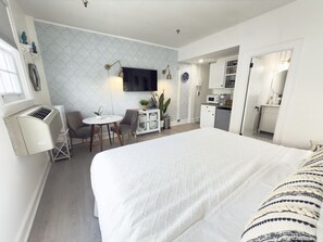 1 bedroom, iron/ironing board, free WiFi, bed sheets