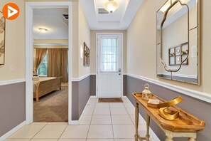 6 bedrooms, desk, iron/ironing board, travel cot