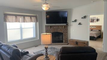 TV connectée, cheminée