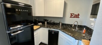 Unit B Minimalist Living, Simply...Perfect!