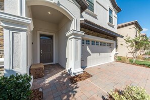 House, Multiple Beds (Luxury Champions Gates Vacation Home) | Exterior