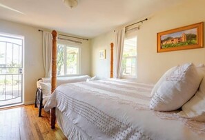 1 bedroom, desk, iron/ironing board, free WiFi
