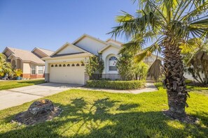 Nhà, nhiều giường (Yvonne's Indian Point Vacation Home) | Ngoại thất