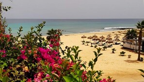 En la playa