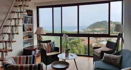 Beautiful villa with sea view including a private swimming pool and garden