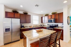 Private kitchen - TIm and Helen's West Haven Vacation Home (Davenport)