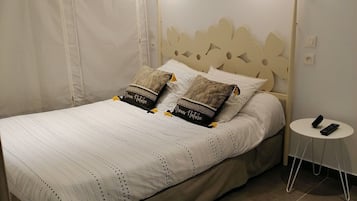 1 chambre, fer et planche Ă  repasser, Wi-Fi gratuit, draps fournis