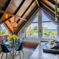 Minibar, cortinas blackout, cuna de viaje y wifi gratis 