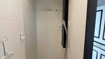 Shower, free toiletries, hair dryer, towels