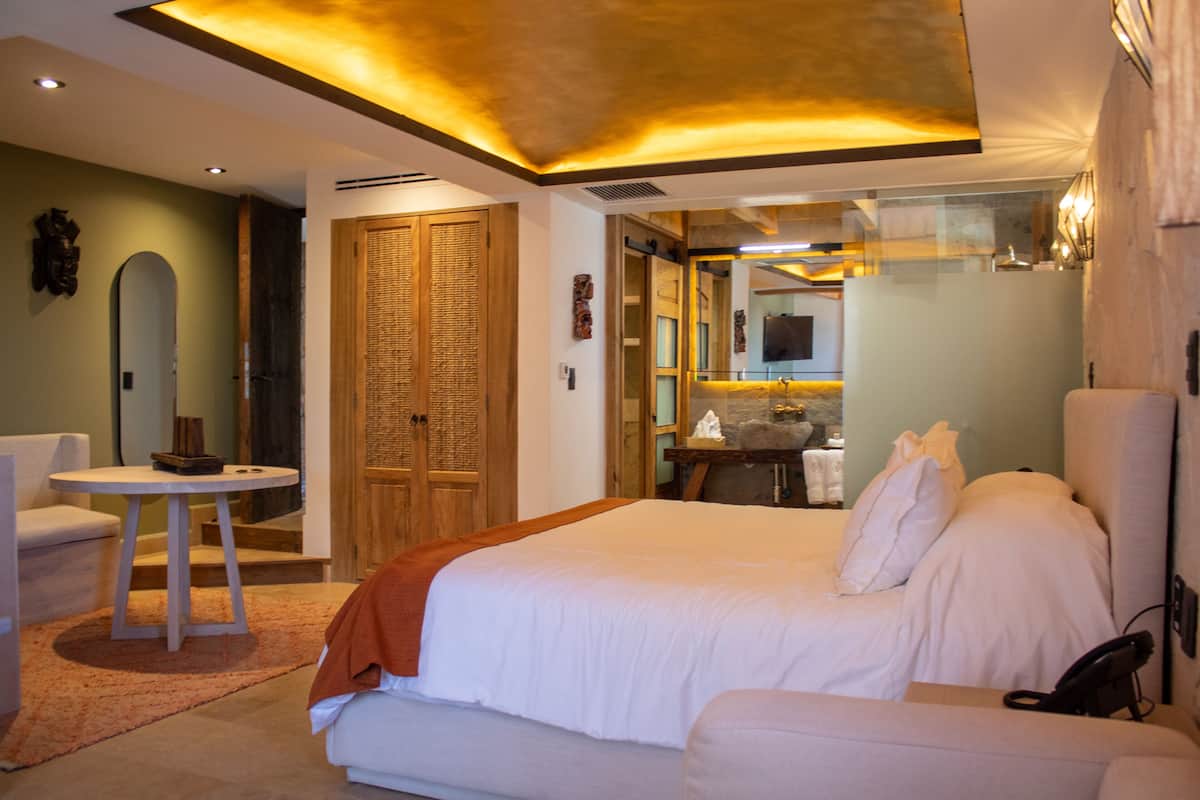 Deluxe-Zimmer | Hochwertige Bettwaren, Daunenbettdecken, Minibar, Schreibtisch