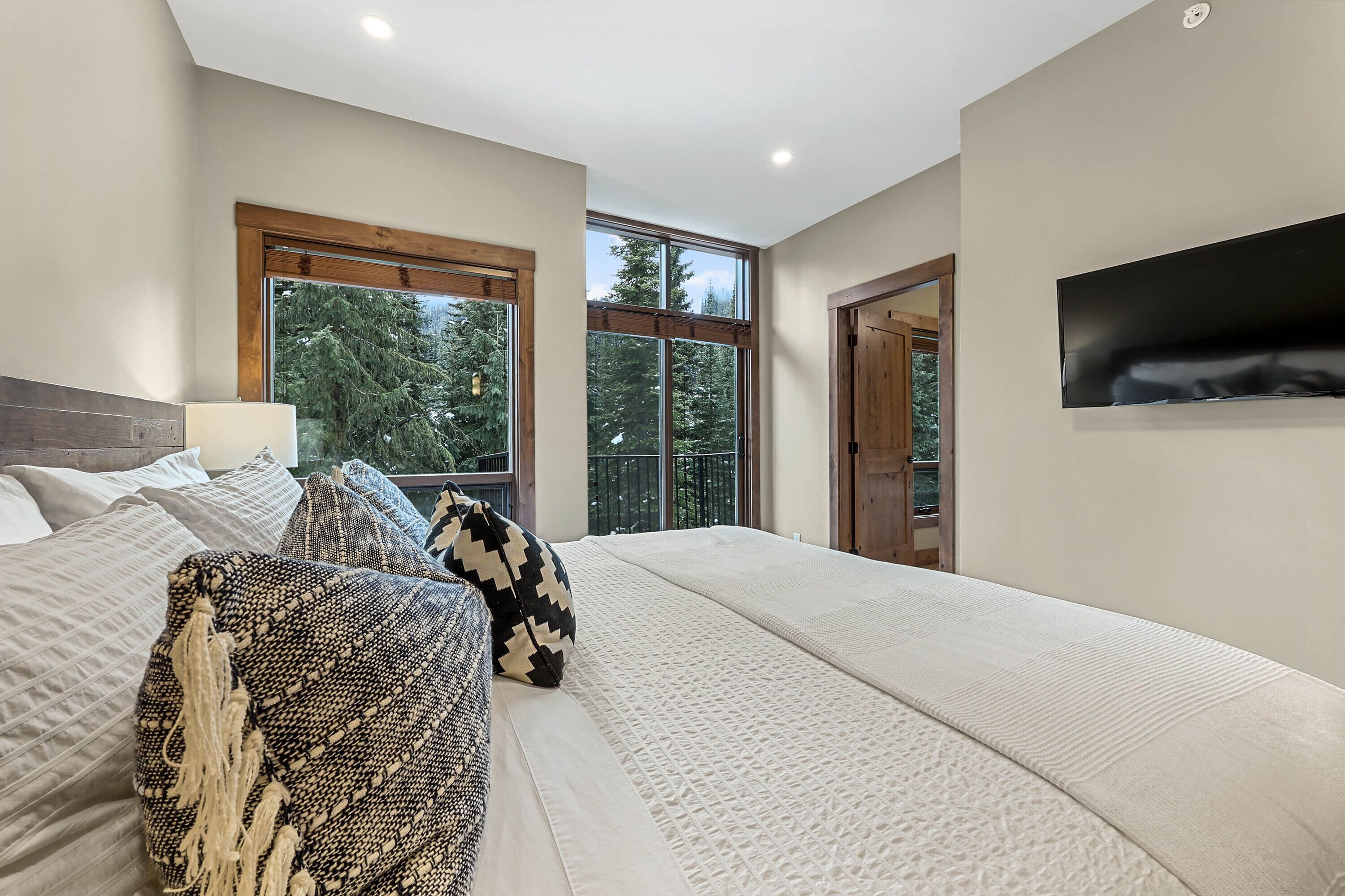 4 chambres, fer et planche à repasser, Wi-Fi, draps fournis