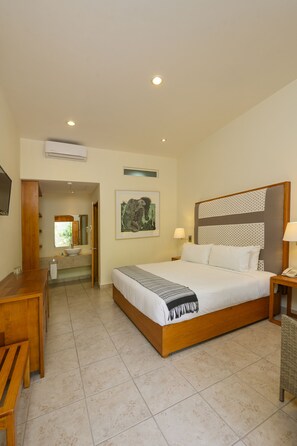 Standard Room | Premium bedding, down duvets, in-room safe, blackout curtains - XTILU Hotel - Adults only (Oaxaca)
