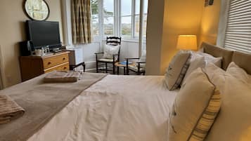 Double or Twin Room | Individually decorated, individually furnished, free WiFi, bed sheets